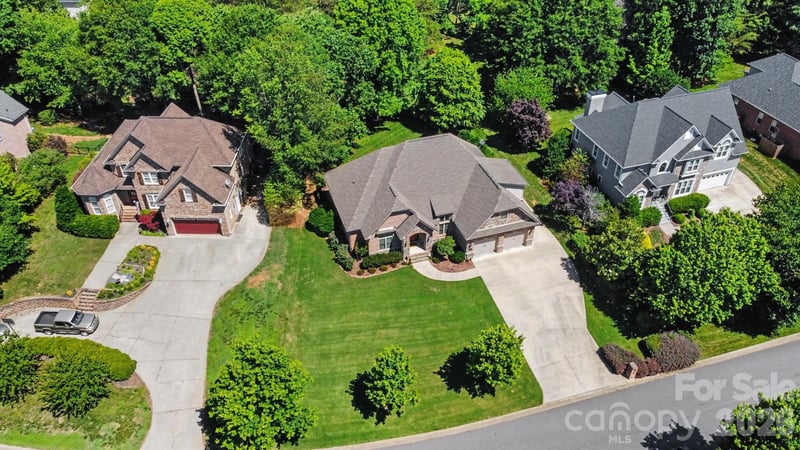 198 Windemere Isle Rd, Statesville, NC 28677