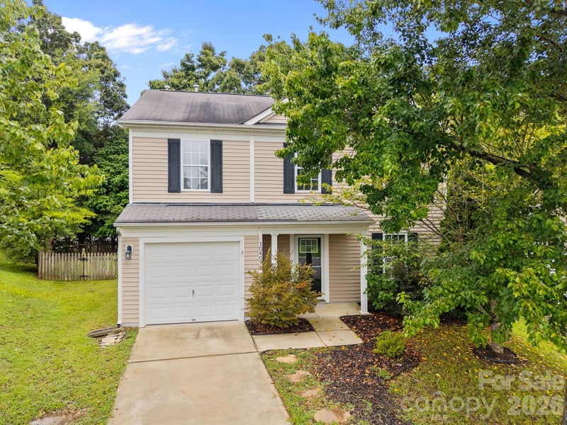 10609 Spring Rain Ct, Charlotte, NC 28278