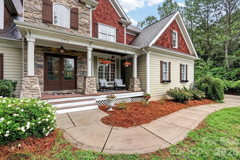 173 Yellow Jacket Cir, Mooresville, NC 28117