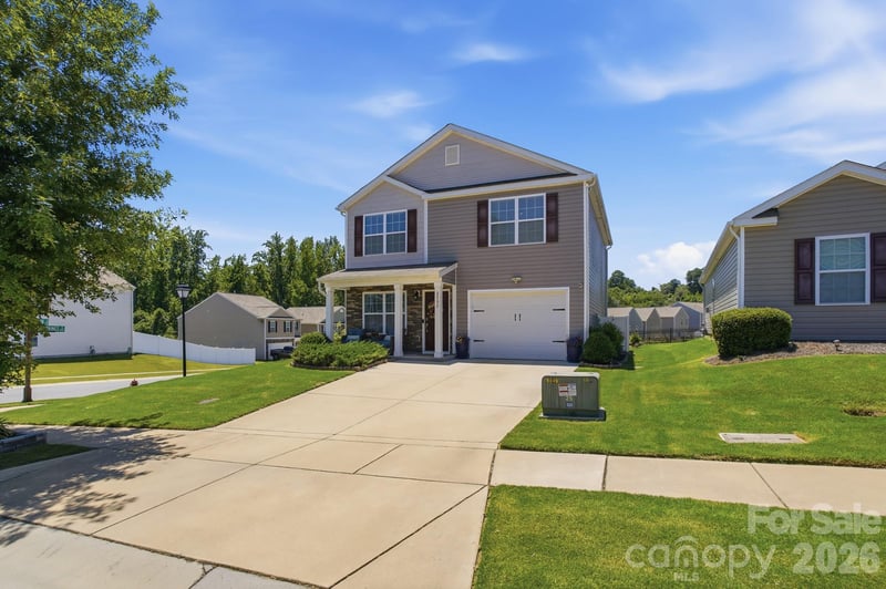 2757 Waybrook Dr, Dallas, NC 28034