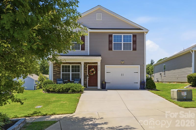 2757 Waybrook Dr, Dallas, NC 28034