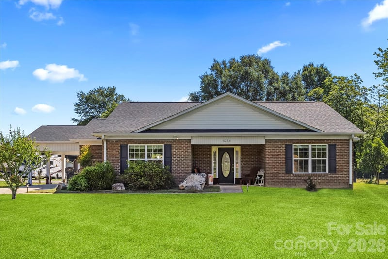 5250 Hickory Grove Rd, Mount Holly, NC 28120