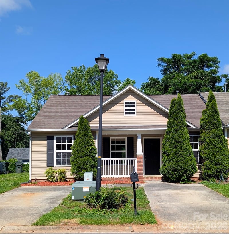 1211 Camellia Ct, Rock Hill, SC 29732