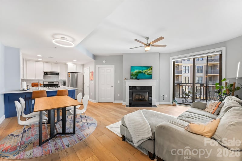 718 Trade St #603, Charlotte, NC 28202