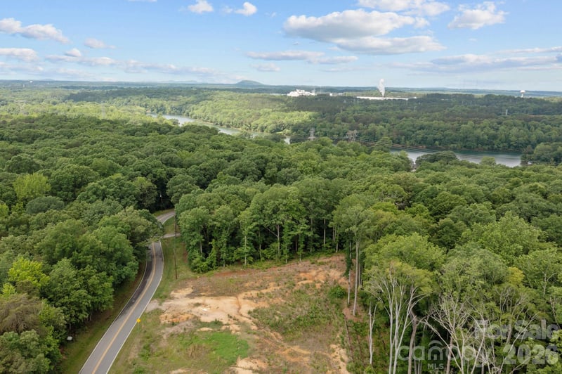 1607 Hart Rd, Charlotte, NC 28214