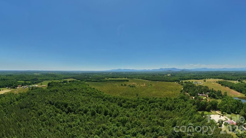 9818 Nc 9 Ln, Columbus, NC 28722