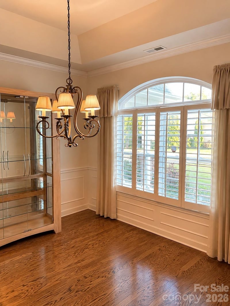 47 Victoria Park Dr, Hendersonville, NC 28792