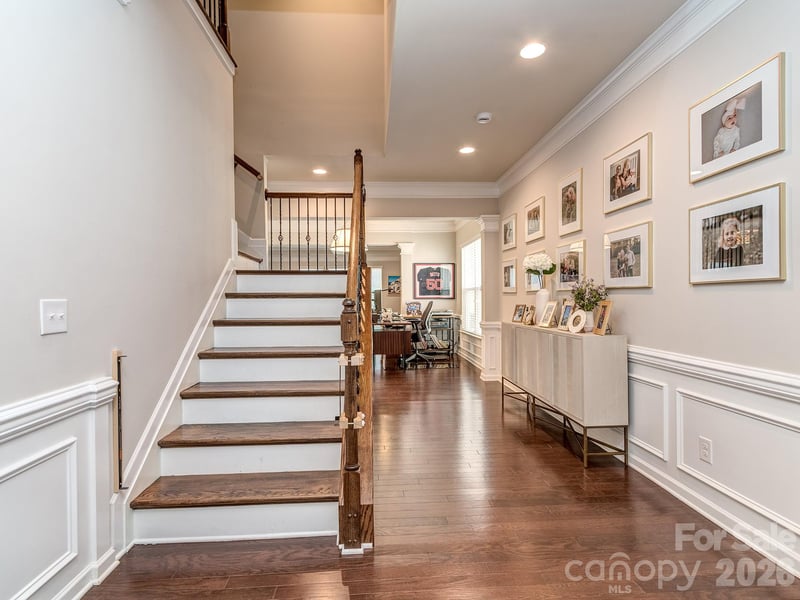 1809 Sunchaser Ln, Charlotte, NC 28210