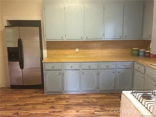 23 Lineberger St, Lowell, NC 28098