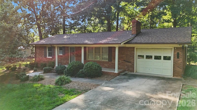 213 Bostian Lake Rd, Statesville, NC 28677