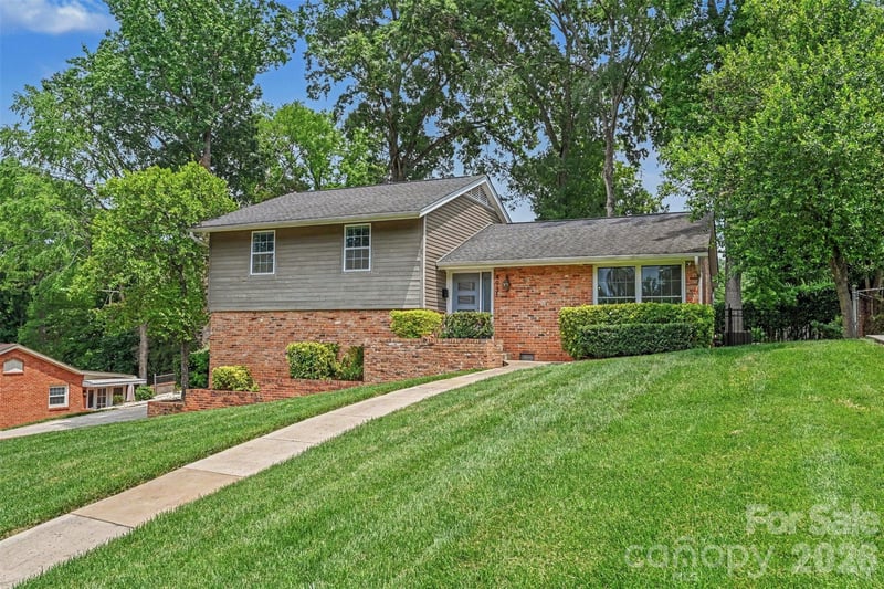 4931 Seacroft Rd, Charlotte, NC 28210