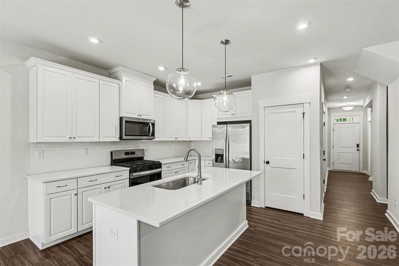 9521 Munsing Dr, Charlotte, NC 28269