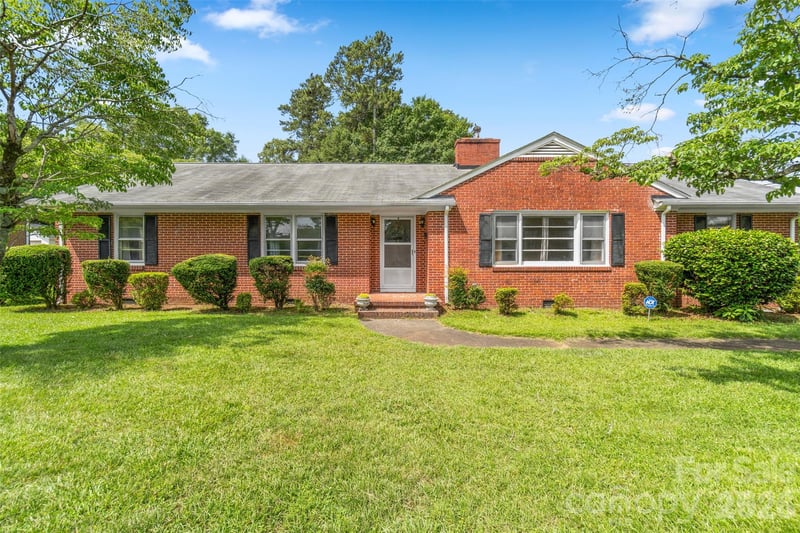 1400 Morven Rd, Wadesboro, NC 28170