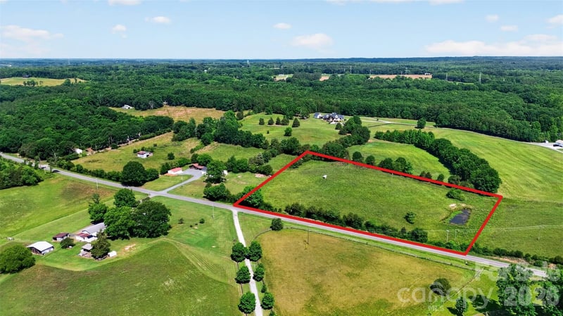 12523 Oak Grove Rd, Stanfield, NC 28163