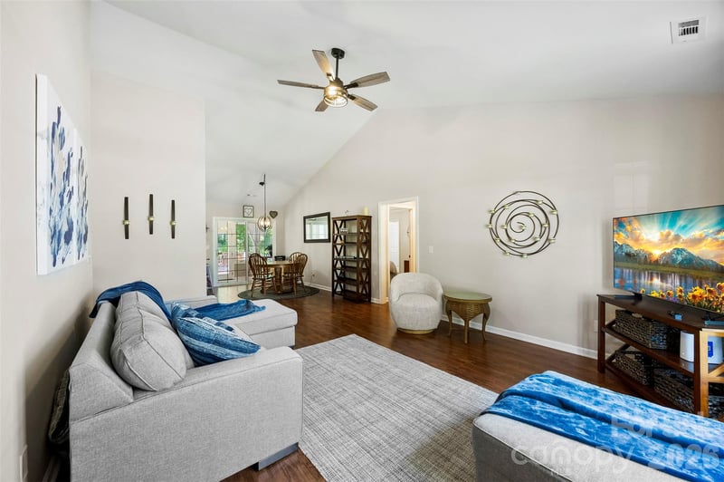 4286 Timberwood Dr, Gastonia, NC 28056