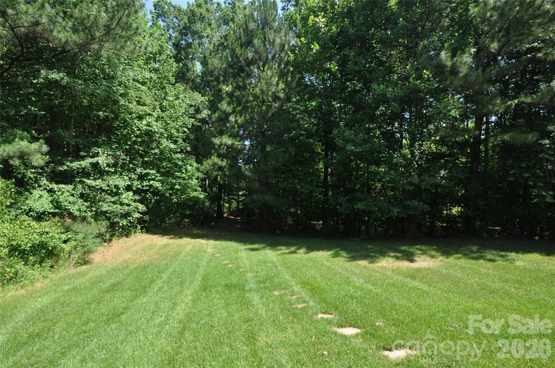 127 Pavillion Ln, Mooresville, NC 28117