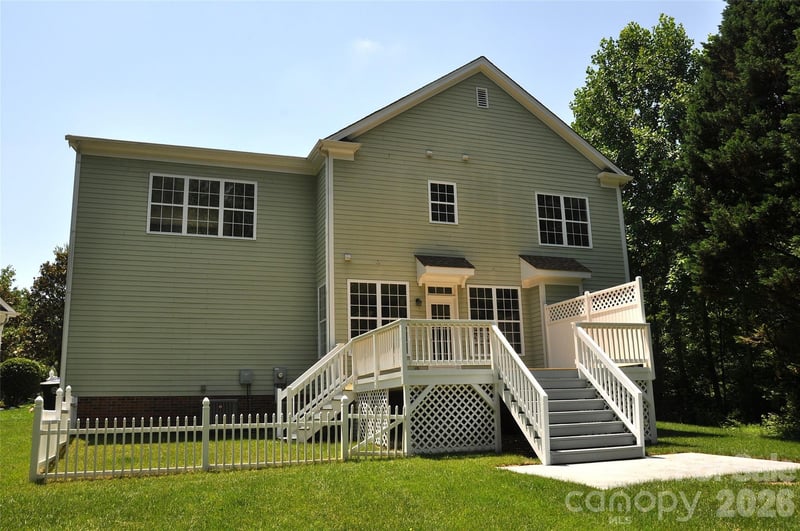 127 Pavillion Ln, Mooresville, NC 28117