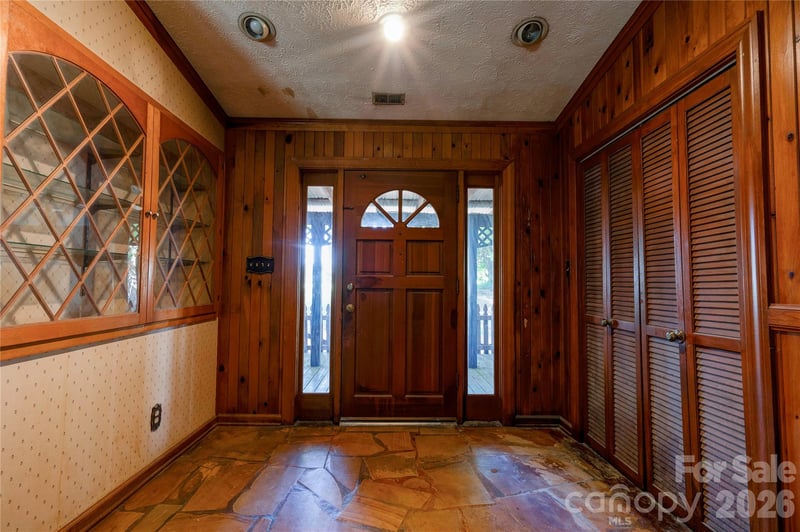 1419 Melrose Dr, Shelby, NC 28152