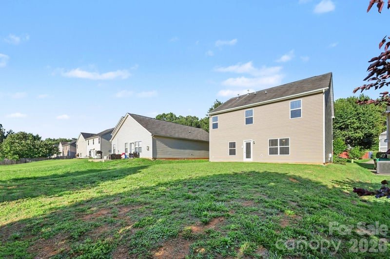 4615 Potters Glen Rd, Charlotte, NC 28269