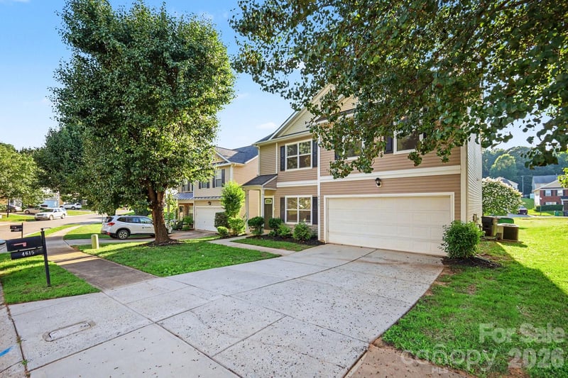 4615 Potters Glen Rd, Charlotte, NC 28269