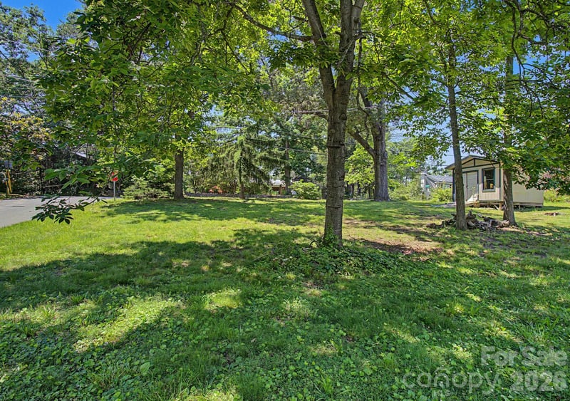 99999 College Crescent #2, Weaverville, NC 28787
