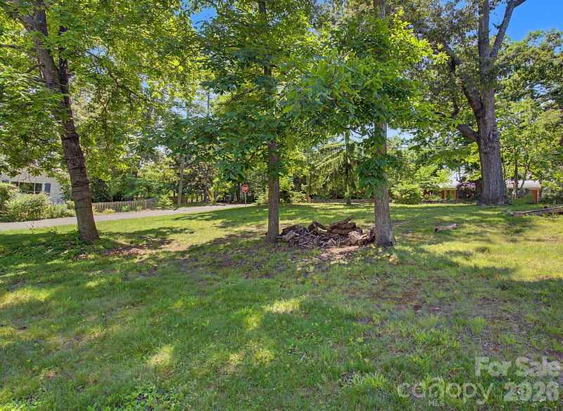 99999 College Crescent #2, Weaverville, NC 28787