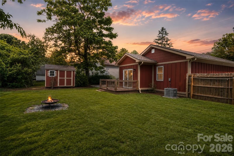 166 Outland Ave, Brevard, NC 28712