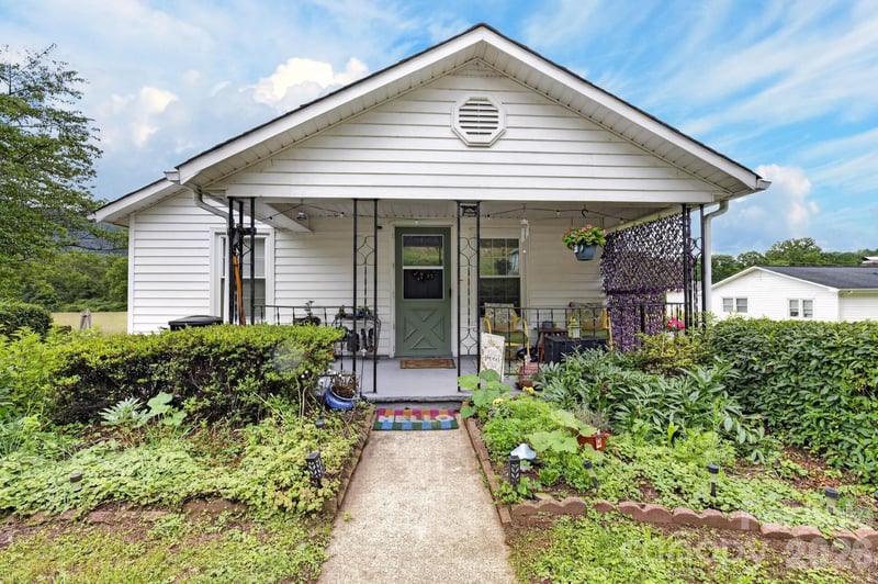 1327 Hwy 268 Hw, Lenoir, NC 28645