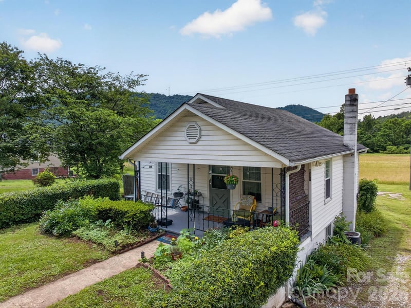 1327 Hwy 268 Hw, Lenoir, NC 28645