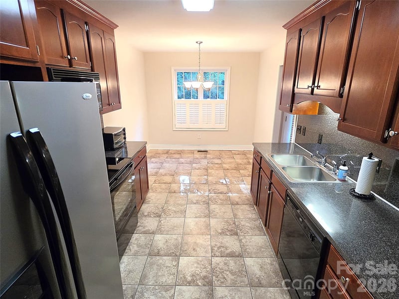 1773 New Star Dr, Newton, NC 28658