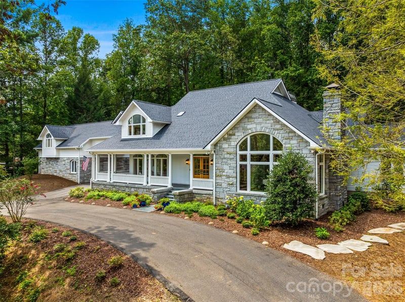 4 Cedar Hill Dr, Asheville, NC 28803