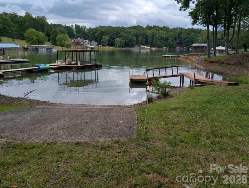 197 Dogwood Dr, Hayesville, NC 28904