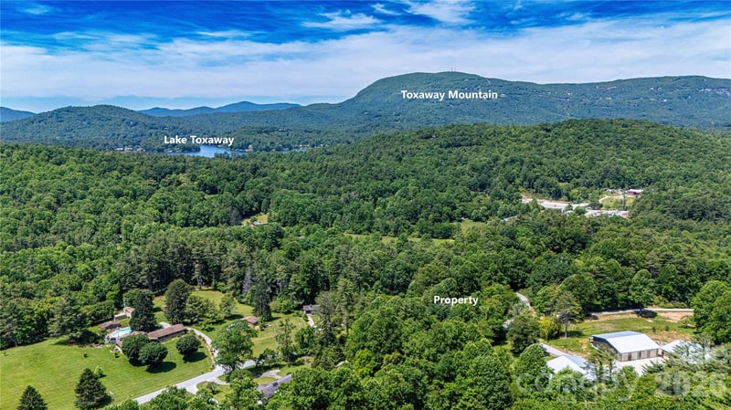 2603 Kim Miller Rd, Lake Toxaway, NC 28747