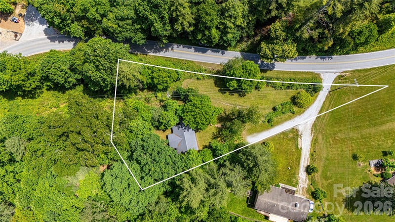 2603 Kim Miller Rd, Lake Toxaway, NC 28747