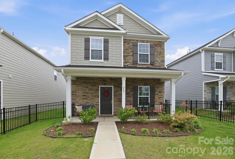 207 Orson Oaks Ln, Pineville, NC 28134