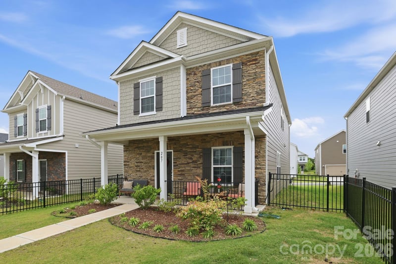 207 Orson Oaks Ln, Pineville, NC 28134