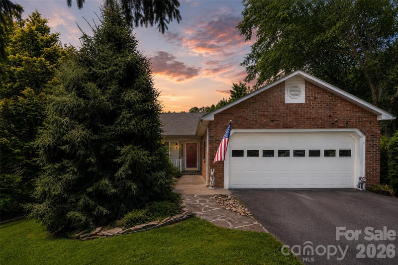 20 Mallard Ct, Brevard, NC 28712