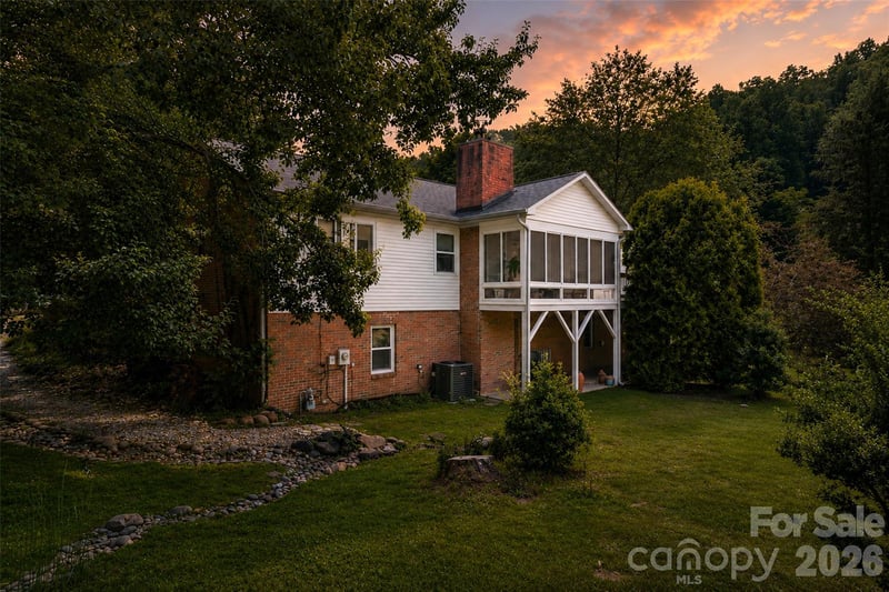 20 Mallard Ct, Brevard, NC 28712