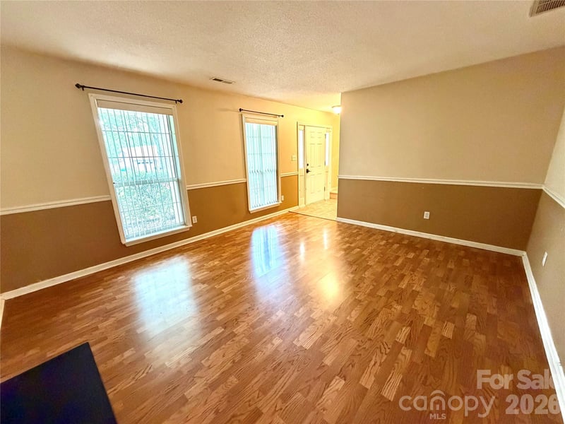 8004 Glencannon Dr, Charlotte, NC 28227