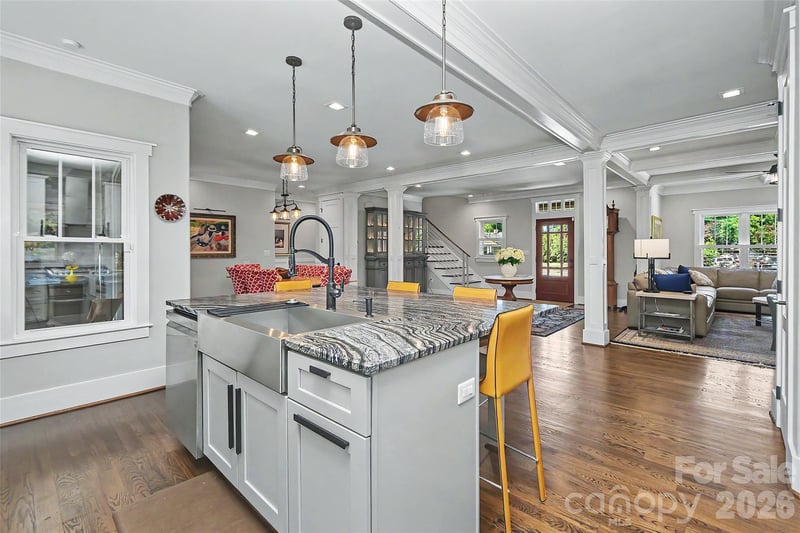 400 Marsh Rd, Charlotte, NC 28209