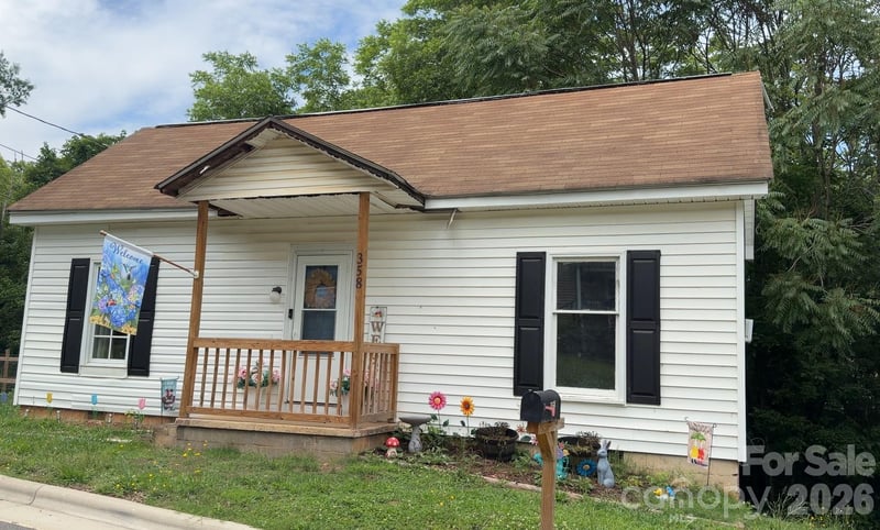 358 Nesbit Ave, Mooresville, NC 28115