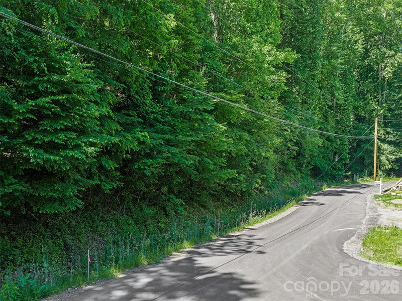 Moody Mountain Rd, Burnsville, NC 28714