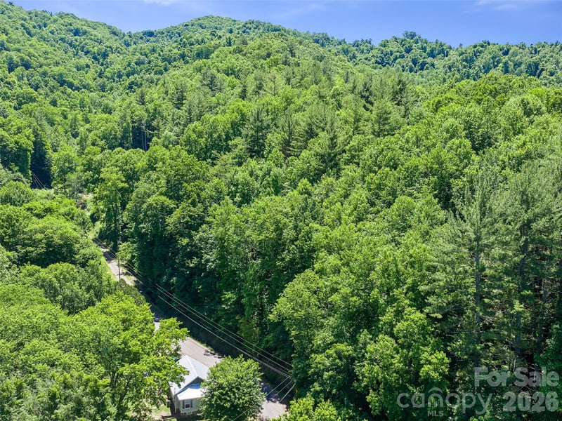 Moody Mountain Rd, Burnsville, NC 28714