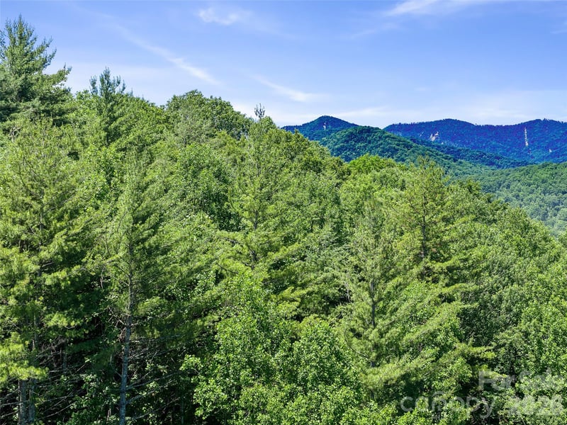 Moody Mountain Rd, Burnsville, NC 28714