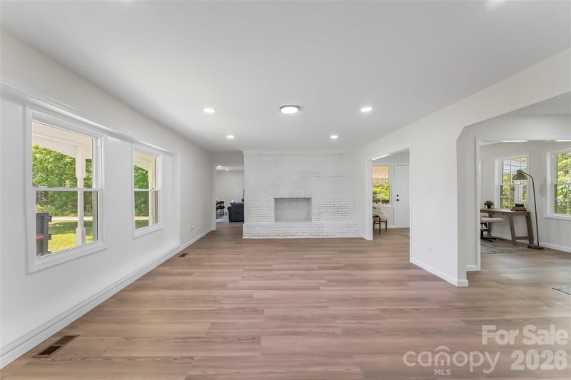 2705 Robinson Rd, Newton, NC 28658