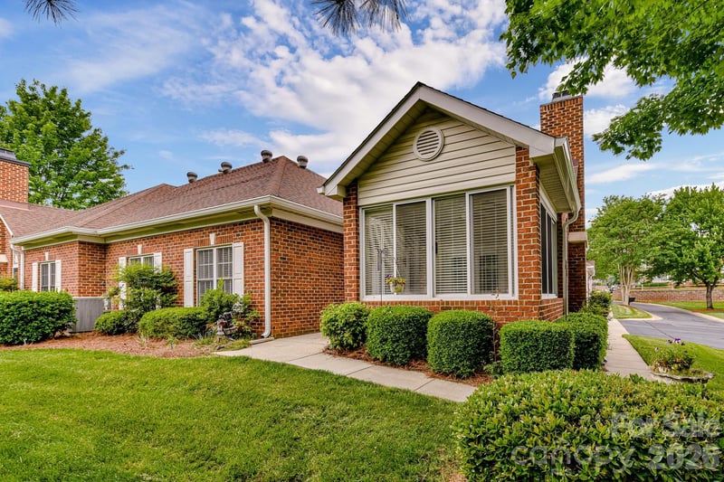 8629 Windsor Ridge Dr, Charlotte, NC 28277