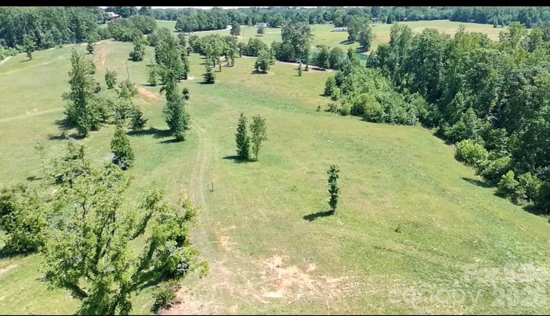 473 Mcentire Rd, Tryon, NC 28782