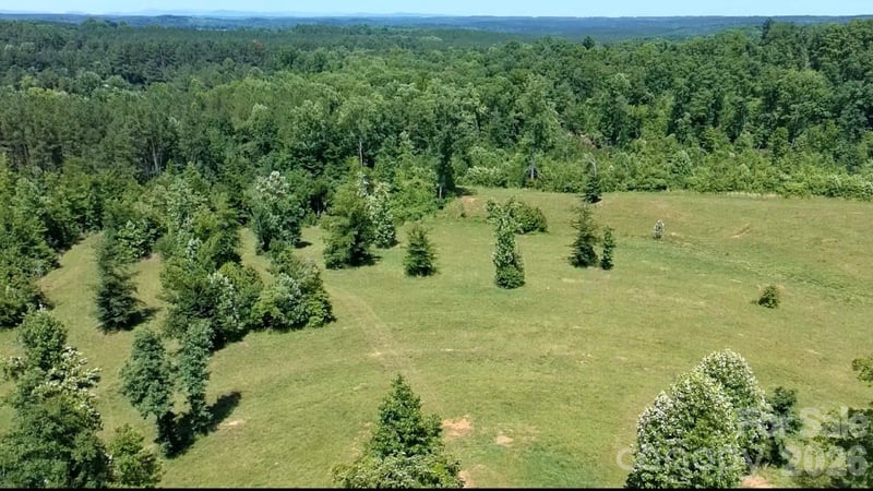 473 Mcentire Rd, Tryon, NC 28782