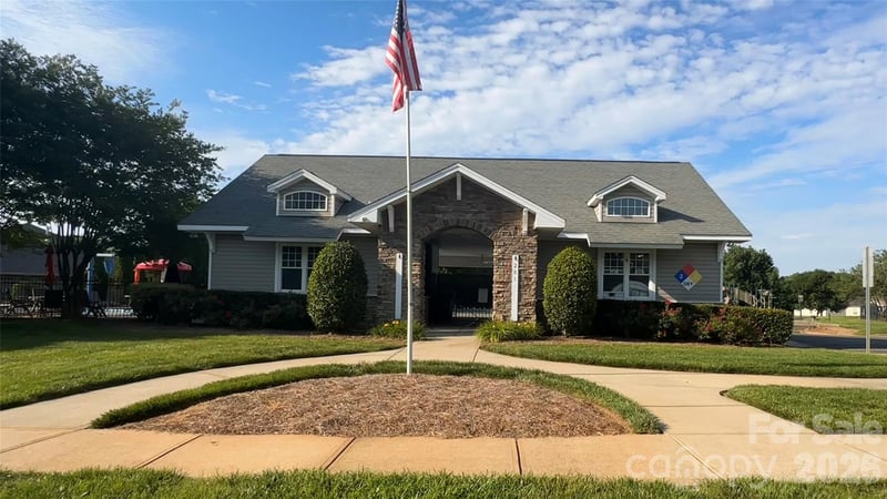 117 Fielding St, Mount Holly, NC 28120