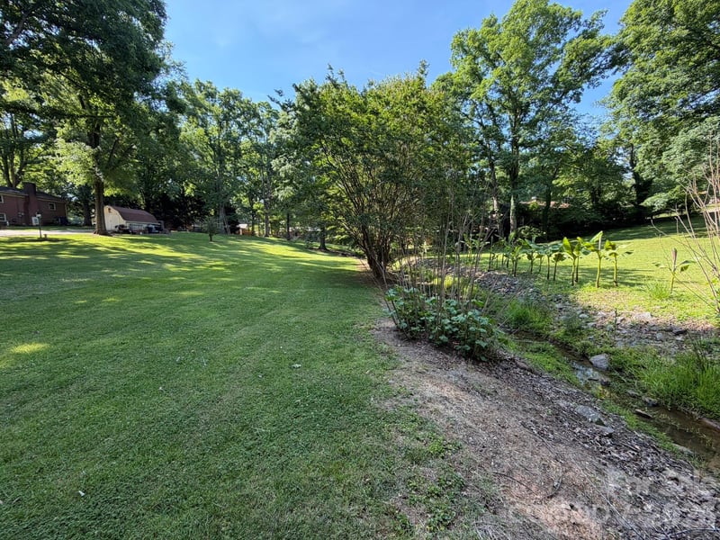 110 1st Street Pl, Conover, NC 28613